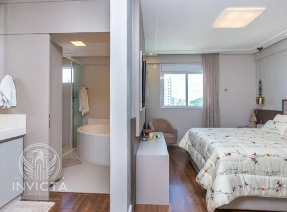 Imagem Cobertura com 3 Quartos à Venda, 222 m² em Pioneiros - Balneário Camboriú