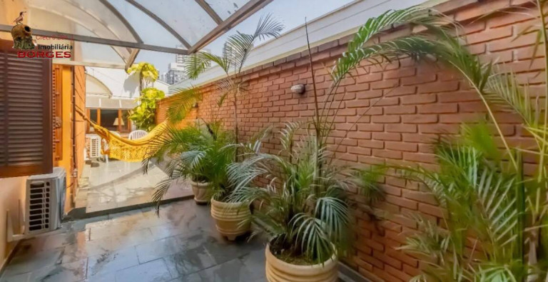 Imagem Casa com 4 Quartos à Venda, 310 m² em Moema - São Paulo Imagem Casa com 4 Quartos à Venda, 310 m² em Moema - São Paulo