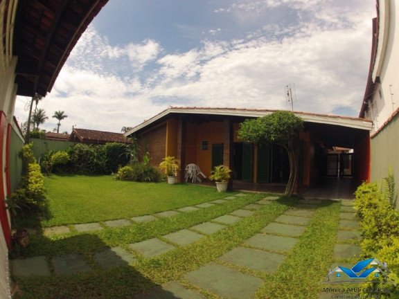 Casa com 6 Quartos para Temporada, 300 m² em Praia Grande - Ubatuba
