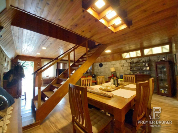 Imagem Casa com 2 Quartos à Venda, 126 m² em Jardim Cascata - Teresópolis Imagem Casa com 2 Quartos à Venda, 126 m² em Jardim Cascata - Teresópolis