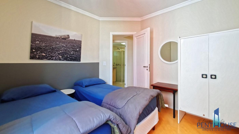 Imagem Apartamento com 3 Quartos à Venda, 182 m² em Centro - Balneário Camboriú Imagem Apartamento com 3 Quartos à Venda, 182 m² em Centro - Balneário Camboriú