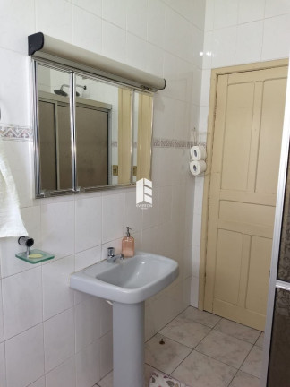 Imagem Casa com 3 Quartos à Venda,  em Centro - Santa Maria