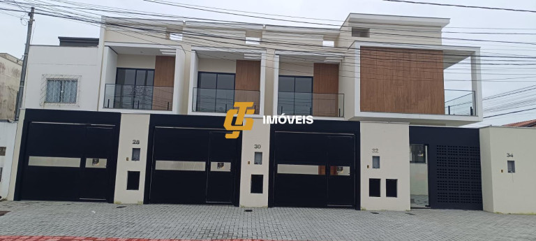 Imagem Sobrado com 2 Quartos à Venda, 72 m² em Santa Regina  - Camboriú