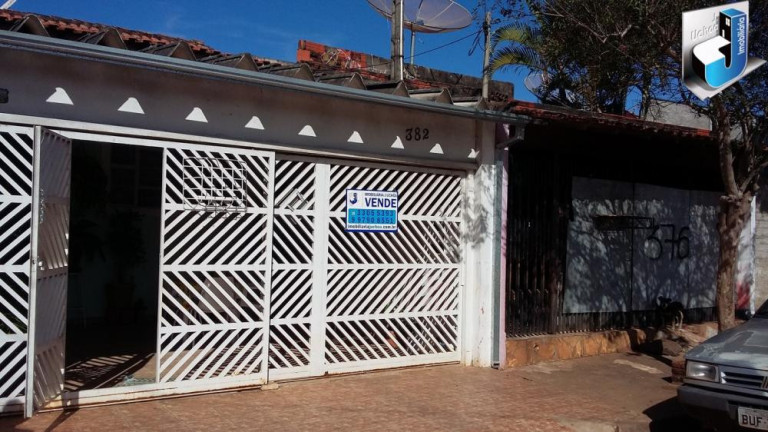 Casa com 3 Quartos à Venda, 120 m² em Vila Angélica - Tatuí