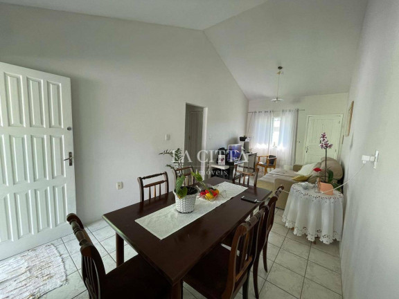 Imagem Casa com 4 Quartos à Venda, 160 m² em São Judas - Itajaí