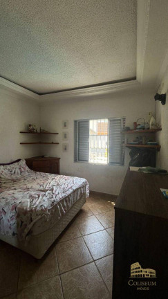 Imagem Casa com 3 Quartos à Venda, 400 m² em Balneário Flórida - Praia Grande Imagem Casa com 3 Quartos à Venda, 400 m² em Balneário Flórida - Praia Grande