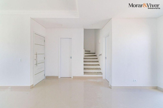 Imagem Sobrado com 3 Quartos à Venda, 102 m² em Uberaba - Curitiba