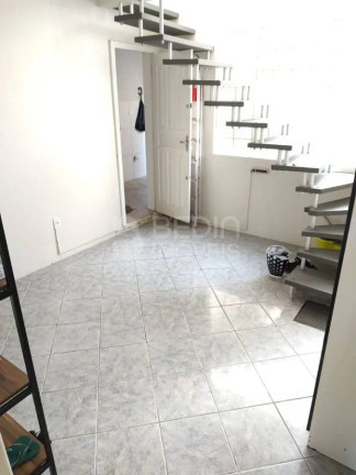 Imagem Casa com 3 Quartos à Venda, 198 m² em Centro - Balneário Camboriú Imagem Casa com 3 Quartos à Venda, 198 m² em Centro - Balneário Camboriú