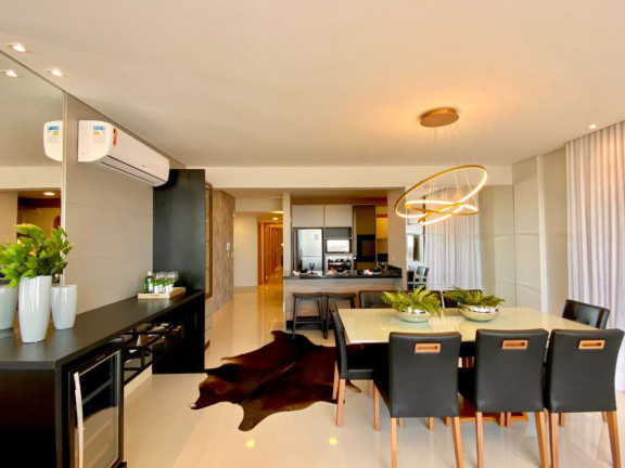 Imagem Apartamento com 4 Quartos à Venda, 254 m² em Navegantes - Capao Da Canoa