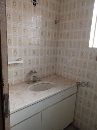 Imagem Casa com 4 Quartos para Alugar, 200 m² em Chácara Das Pedras - Porto Alegre Imagem Casa com 4 Quartos para Alugar, 200 m² em Chácara Das Pedras - Porto Alegre