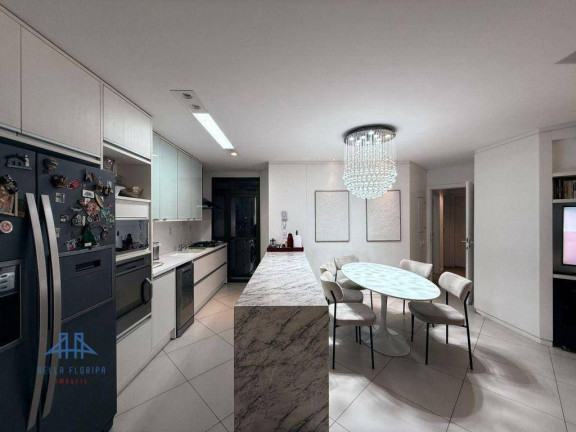 Imagem Apartamento com 4 Quartos à Venda, 131 m² em Centro - Florianópolis Imagem Apartamento com 4 Quartos à Venda, 131 m² em Centro - Florianópolis
