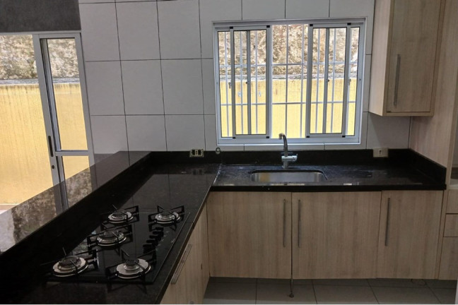 Imagem Casa com 2 Quartos para Alugar, 70 m² em Jardim Mangalot - São Paulo Imagem Casa com 2 Quartos para Alugar, 70 m² em Jardim Mangalot - São Paulo