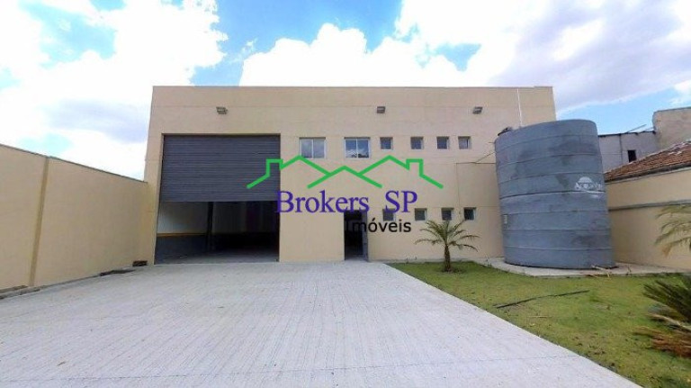 Galpão à Venda ou Locação, 2.600 m² em Cambuci - São Paulo