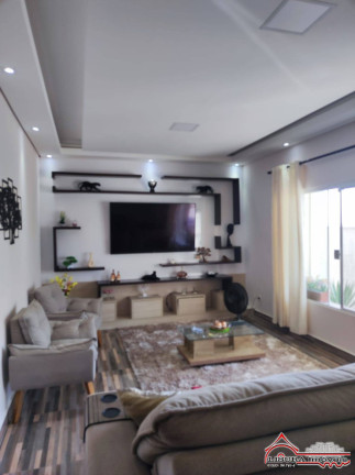 Imagem Casa com 2 Quartos à Venda, 240 m² em Centro - Jacareí
