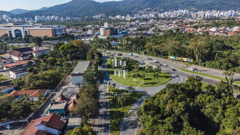 Imagem Terreno à Venda, em Trindade - Florianópolis Imagem Terreno à Venda, em Trindade - Florianópolis