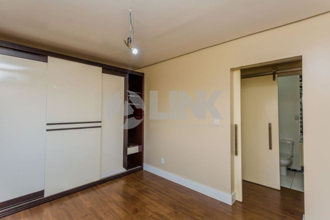 Imagem Apartamento com 2 Quartos à Venda, 66 m² em São João - Porto Alegre Imagem Apartamento com 2 Quartos à Venda, 66 m² em São João - Porto Alegre