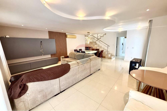 Imagem Casa de Condomínio com 4 Quartos à Venda, 241 m² em Recreio Dos Bandeirantes - Rio De Janeiro