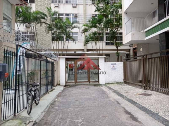 Imagem Apartamento com 3 Quartos à Venda, 220 m² em Icaraí - Niterói Imagem Apartamento com 3 Quartos à Venda, 220 m² em Icaraí - Niterói