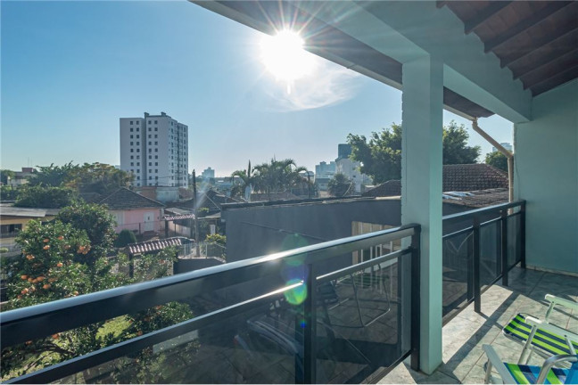 Imagem Casa com 2 Quartos à Venda,  em Jardim Itu - Porto Alegre