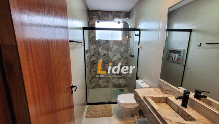 Imagem Casa com 4 Quartos à Venda, 300 m² em Nova Gramado - Juiz De Fora Imagem Casa com 4 Quartos à Venda, 300 m² em Nova Gramado - Juiz De Fora