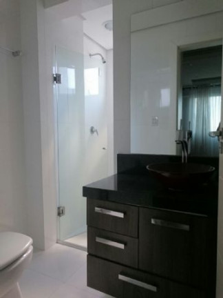 Imagem Imóvel com 4 Quartos à Venda, 250 m² em Centro Imagem Imóvel com 4 Quartos à Venda, 250 m² em Centro