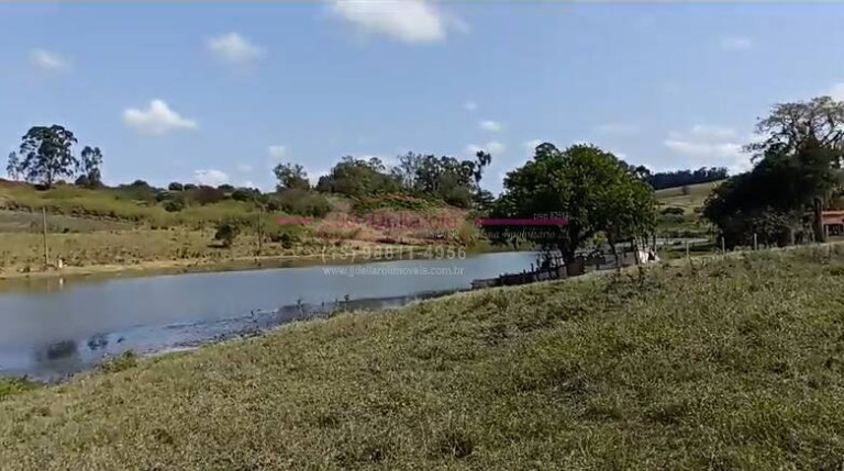 Imagem Chácara com 2 Quartos à Venda, 150 m² em área Rural De Tatuí - Tatuí
