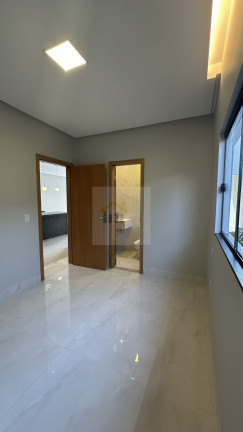 Imagem Casa com 3 Quartos à Venda, 179 m² em Parque Das Paineiras (1,2,3 E 4 Etapa) - Goiânia