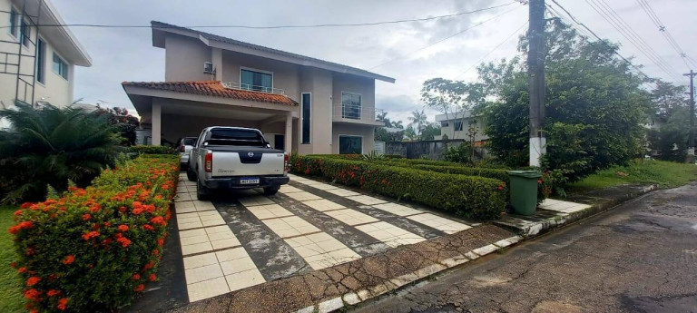 Imagem Casa com 3 Quartos para Alugar,  em Ponta Negra - Manaus