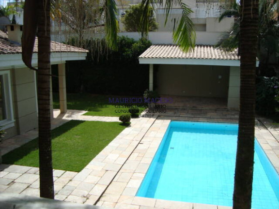 Imagem Casa com 4 Quartos à Venda, 955 m² em Alphaville Residencial Um - Barueri Imagem Casa com 4 Quartos à Venda, 955 m² em Alphaville Residencial Um - Barueri