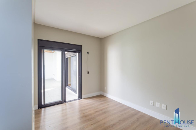 Imagem Casa com 3 Quartos à Venda, 452 m² em Santa Regina - Camboriú
