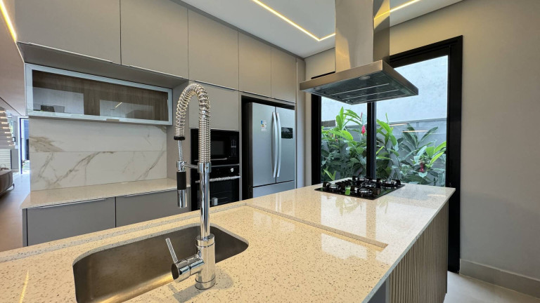 Imagem Casa com 6 Quartos à Venda, 380 m² em Riviera De São Lourenço - Bertioga Imagem Casa com 6 Quartos à Venda, 380 m² em Riviera De São Lourenço - Bertioga