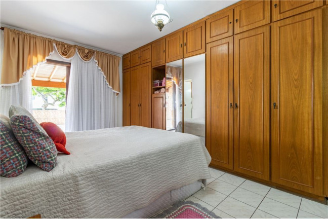 Imagem Casa com 4 Quartos à Venda,  em Jardim Guanca - São Paulo