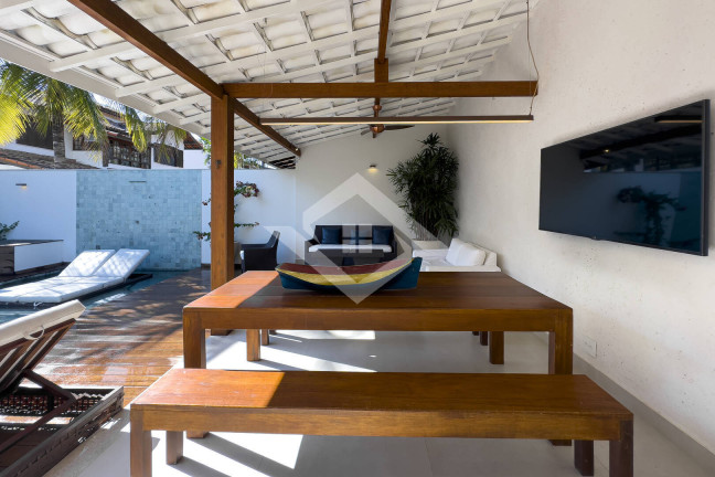 Imagem Casa com 6 Quartos à Venda, 430 m² em Barra Da Tijuca - Rio De Janeiro Imagem Casa com 6 Quartos à Venda, 430 m² em Barra Da Tijuca - Rio De Janeiro
