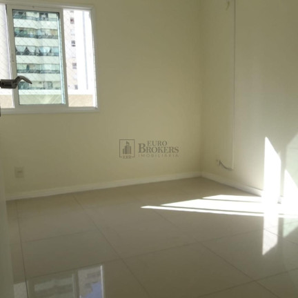 Imagem Apartamento com 4 Quartos à Venda, 141 m² em Centro - Balneário Camboriú Imagem Apartamento com 4 Quartos à Venda, 141 m² em Centro - Balneário Camboriú