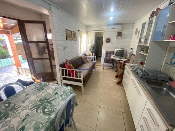 Imagem Casa com 3 Quartos à Venda, 90 m² em Cavalhada - Porto Alegre