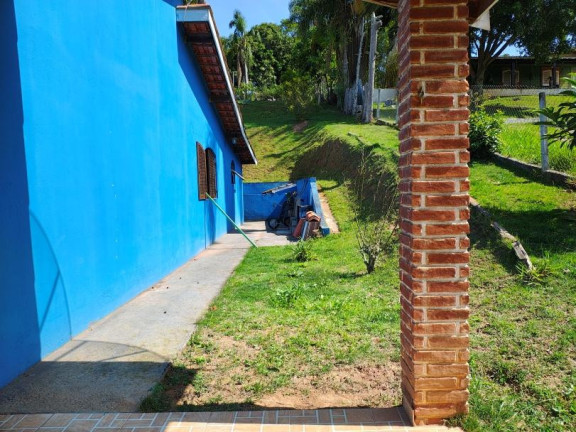 Imagem Imóvel com 3 Quartos à Venda, 2.400 m² em Biritiba Mirim