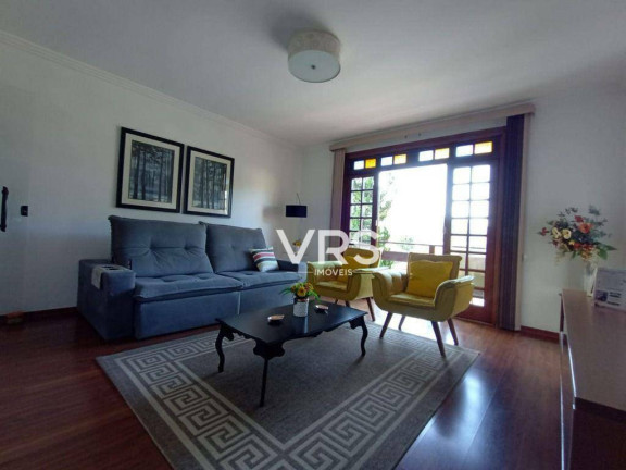 Imagem Casa com 4 Quartos à Venda, 197 m² em Granja Guarani - Teresópolis