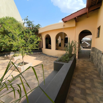 Imagem Casa com 5 Quartos à Venda, 220 m² em Parque Acalanto - Goiania Imagem Casa com 5 Quartos à Venda, 220 m² em Parque Acalanto - Goiania