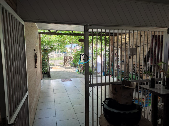 Imagem Casa com 3 Quartos à Venda, 110 m² em Balneário Shangri-lá - Pontal Do Paraná