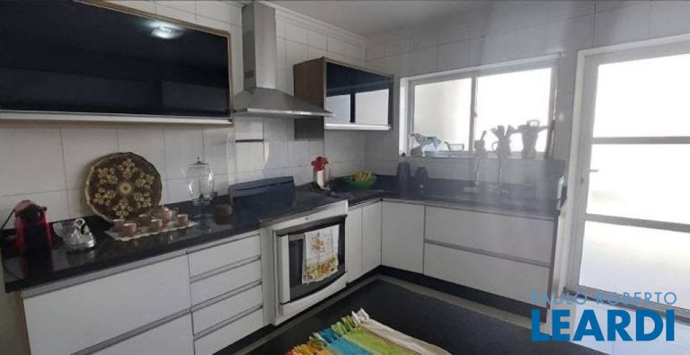 Imagem Sobrado com 3 Quartos à Venda, 250 m² em Vila Valparaíso - Santo André