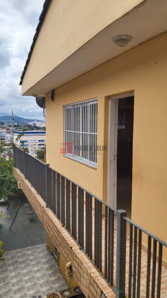Imóvel com 5 Quartos à Venda, 230 m² em Centro - Carapicuíba