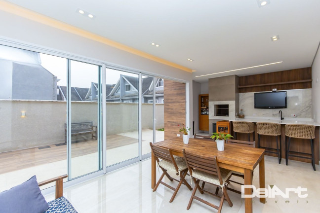Imagem Casa com 3 Quartos à Venda, 398 m² em Uberaba - Curitiba