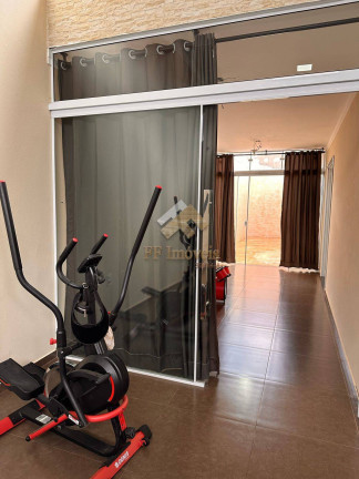 Imagem Casa com 2 Quartos à Venda, 200 m² em São Carlos