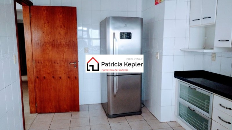 Imagem Apartamento com 4 Quartos à Venda, 150 m² em Jardim Itu - Porto Alegre Imagem Apartamento com 4 Quartos à Venda, 150 m² em Jardim Itu - Porto Alegre