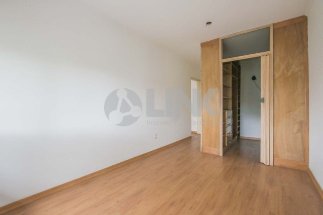 Imagem Imóvel com 3 Quartos à Venda, 158 m² em Sarandi - Porto Alegre Imagem Imóvel com 3 Quartos à Venda, 158 m² em Sarandi - Porto Alegre