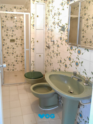 Imagem Imóvel com 3 Quartos à Venda, 99 m² em Petrópolis - Porto Alegre Imagem Imóvel com 3 Quartos à Venda, 99 m² em Petrópolis - Porto Alegre