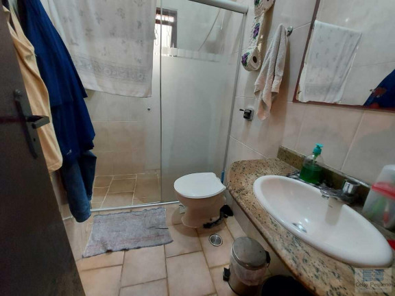 Imagem Casa com 3 Quartos à Venda, 184 m² em Guilhermina - Praia Grande
