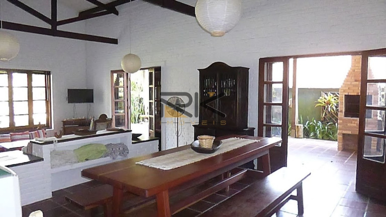 Imagem Casa com 4 Quartos à Venda, 205 m² em Lázaro - Ubatuba