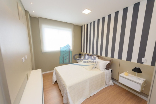 Imagem Apartamento com 3 Quartos à Venda, 77 m² em Mercês - Curitiba