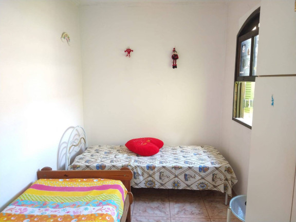 Imagem Casa com 3 Quartos à Venda, 200 m² em Parque Dos Bancários - São Paulo Imagem Casa com 3 Quartos à Venda, 200 m² em Parque Dos Bancários - São Paulo